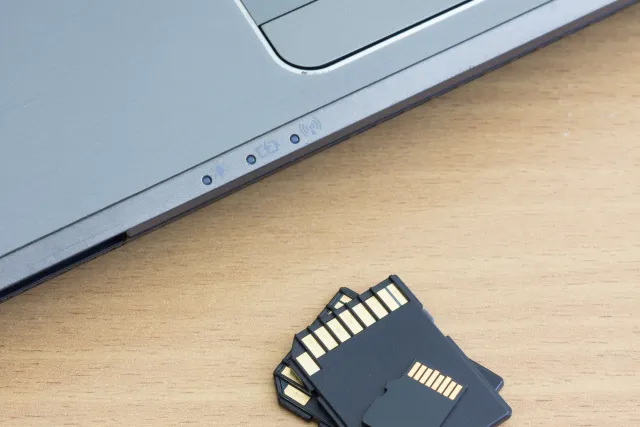Dlaczego warto wybrać Samsung Pro Endurance jako kartę przechwytującą do wideorejestratora?