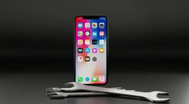 Samodzielny serwis telefonu - czy to może się udać?